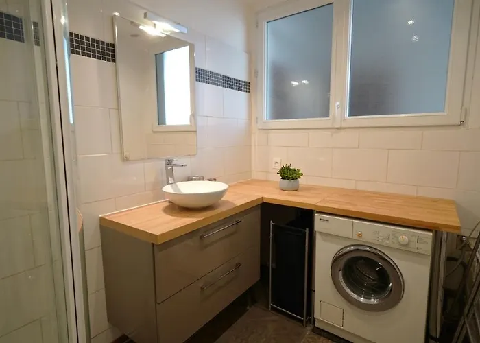 Caen: F2 Cosy Au Coeur Du Centre Daire